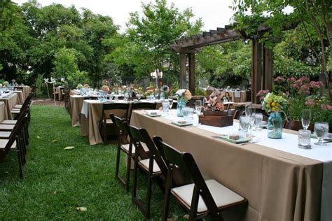 How To Plan A Wedding Reception On A Small Budget