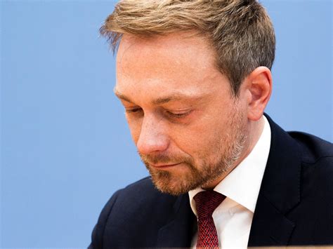 Abschaffung Des Soli Fdp Chef Lindner Droht Finanzminister Scholz Mit Klage Business Insider