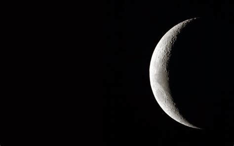 Hd Half Moon 4k Images For Mobile