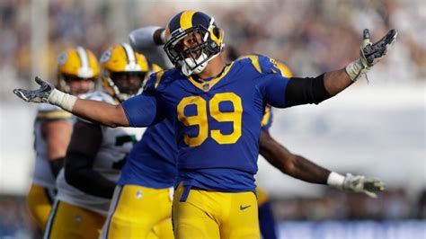 Aaron Donald Relishing First Los Angeles Rams Training Camp Since 2016 Tsn Ca