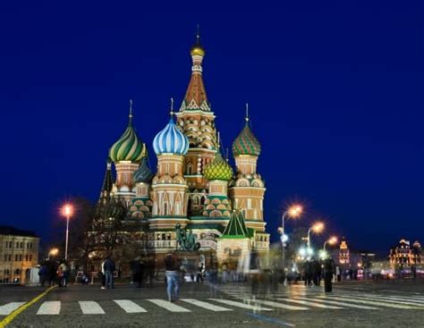 Ballet à la russe : Moscou en russe Moskva - LAROUSSE