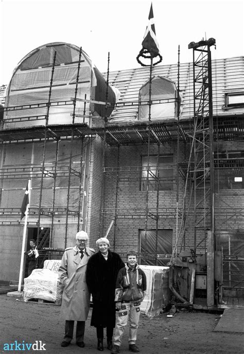 Glostrup is a danish town in region hovedstaden, forming one of the western suburbs of copenhagen. arkiv.dk | Glostrup Torv 6: Folkebladet