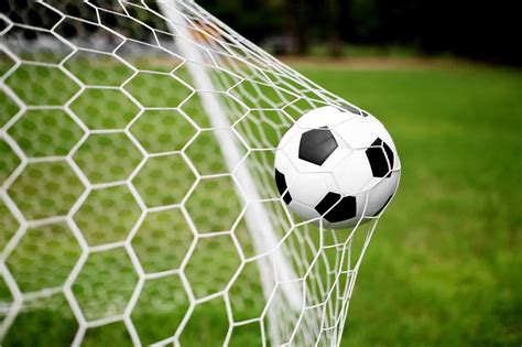 Watch The 10 Best Goals Of The Season - SciClonic