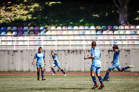 Jogando no ct marcelo portugal, em cotia, são paulo e corinthians fizeram um clássico equilibrado que terminou com vitória alvinegra por 2 a 1 com gol no último minuto. Brasileiro Feminino volta com reforços e times afetados ...