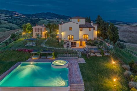 villa-di-lusso-toscana-con-piscina - Elabora srl