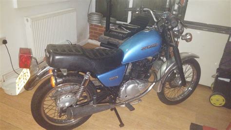 Today we're selling 2004 suzuki burgman 125 bike is a runner. Suzuki GN125cc 4 stroke