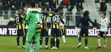 45'inci dakikada sol kanattan gelişen fenerbahçe atağında hasan ali ortaladı. MAÇ SONUCU | Beşiktaş 3-3 Fenerbahçe | MAÇ ÖZETİ - Aspor