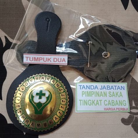 Namun masih ada juga yang belum begitu. Tanda Jabatan Pimpinan Cabang Saka Bakti Husada Tumpuk 2 ...