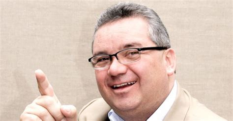 Podés inscribirte completamente online y completando el formulario que se encuentra en la página web del programa o también desde la app de progresar. Es necesaria la independencia de líder para progresar: LA ...