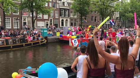 pride amsterdam canal parade prinsengracht op 3 augustus 2019 gay parade o a jeffrey wammes