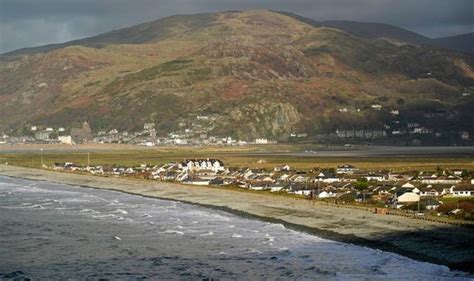 Fairbourne Relocation Fury As Entire Village Faces Being Abandoned To The Sea Uk News