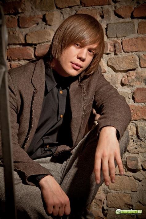Dávid fekete was born on october 10, 1986 in gyõr, hungary. Fekete Dávid dalszövegei, albumok, kotta, videó ...