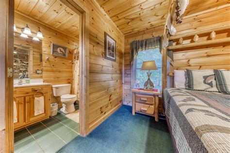 Check spelling or type a new query. Awesome View Cabin in Sevierville w/ 1 BR (Sleeps4)