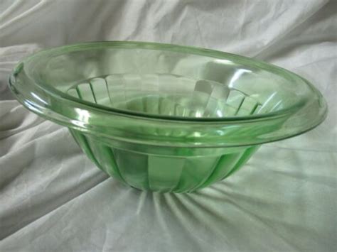 Large Hazel Atlas Green Depression Glass Ribbed Bowl Antique