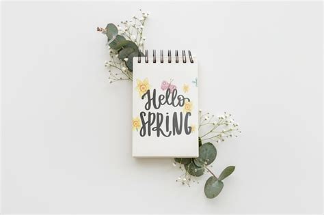 Premium PSD Notepad Mockup With Spring Flowers