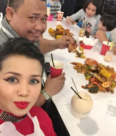 *** muradını dua ve istirham ederse duası kabul olur; Inilah 12 Koleksi Gambar Isteri Kedua Rahim Sepahtu ...