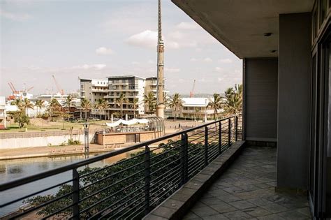 Opposite durban's famous beachfront, blue waters hotel is within walking distance of the suncoast casino and the iconic moses mabhida stadium. Beachfront & Ushaka - Tripadvisor - Durban Rental