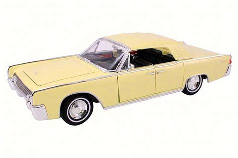 1961 Lincoln Continental Limousine Yellow Lucky 20088 118 Scale