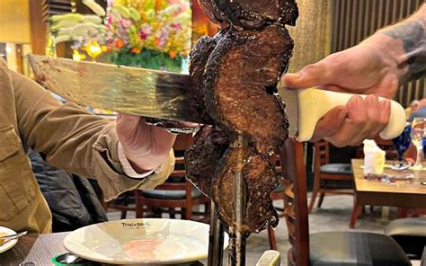 At Texas De Brazil It S The Smorgasbord Of Meat That’s Drawing A Crowd Grow Omaha