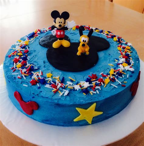 The cake itself for this mickey mouse clubhouse birthday cake, was chocolate with a thin layer of homemade wedding cake icing in between. Mickey Mouse Birthday Cake | Mickey mouse birthday cake ...