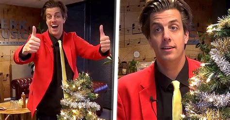 Snollebollekes is a dutch party act from best, north brabant, established in 2013 with comedian rob kemps being the face of the group, alongside djs jurjen gofers and maurice huismans (dj maurice). Snollebollekes geïrriteerd door vraag over geld | Video ...