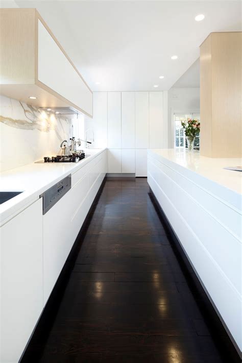 18 beautiful dark wood floor kitchen pictures & ideas. Decorating Dark Wood Floors in Your Room | Ferma Flooring