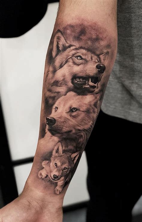 Of The Most Beautiful Wolf Tattoo Designs The Internet Has Ever Seen Wolf Tattoo Design