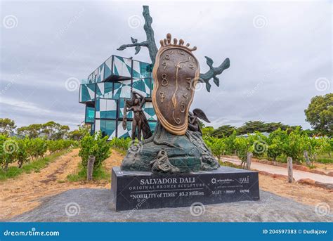 Mclaren Vale Australia January 5 2020 D Arenberg Cube And A Statue