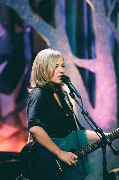 Singer Jewel Barely Aged A Day In Two Decades As She Makes Rare Tv Appearance Todayheadline
