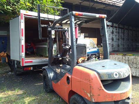 Jenis Forklift Berdasarkan Kegunaannya