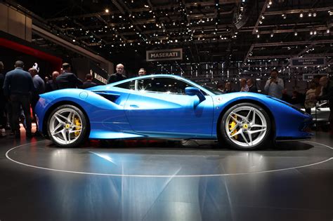 2009 ferrari 458 italia 570 ps, 1485 kg. Ferrari F8 Tributo vs McLaren 720S : le choc des sportives ! - Photo #2 - L'argus