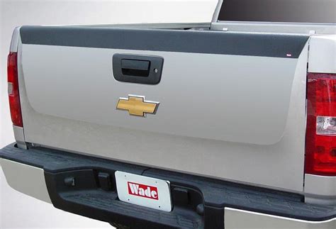 2013 Chevrolet Silverado Tailgate Cap Wade Auto