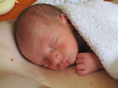 La Lactancia Materna Y El Contacto Piel Con Piel Reducen El Riesgo De