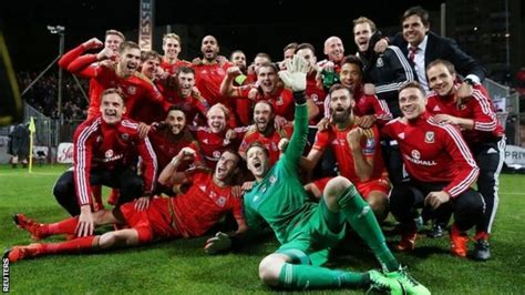 Wales Reach Euro 2016 What It Means To The Welsh People Bbc Sport