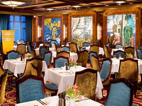 The wood panelled front bar is a haven for many locals looking to get in from the cold. About the Norwegian Gem Cruise Ship