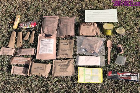 Camping Cooking Supplies MREs Freeze Dried Food Australian Ration Pack Army CR M Style Mre