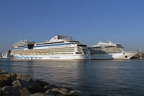 Kreuzfahrtschiffe In Warnemünde 2020 Schiffsankünfte