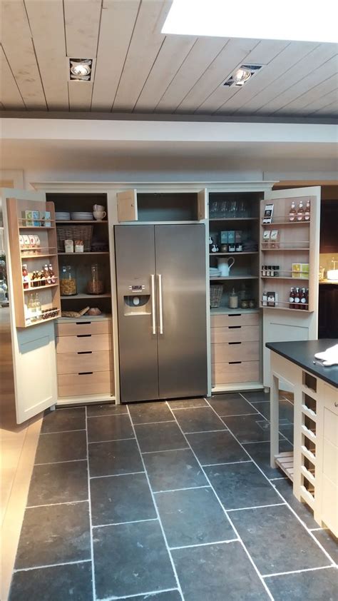 1,058 likes · 8 talking about this. Épinglé par O&V Home Interiors sur Cuisine Neptune Suffolk ...