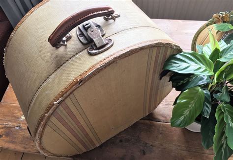 This Hatbox Is So Gorgeous Perfect For Storage Or Display It Would
