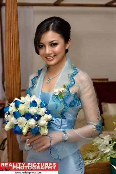 Neelofa, 32, berkongsi berita gembira tersebut menerusi laman instagramnya semalam dengan menyatakan aplikasi itu kini boleh dimuat turun. ::Utara Mai::: Keyword Neelofa
