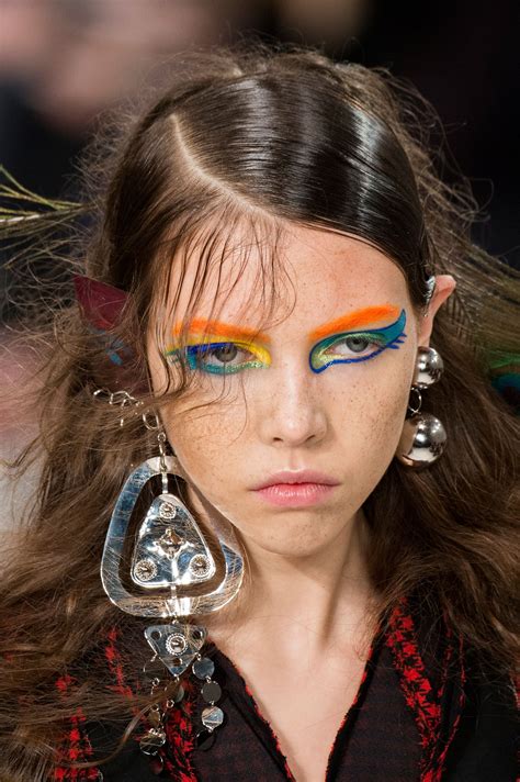 ← special effects training hair and makeup : Maison Margiela Fall 2017 Fashion Show Details | Runway ...