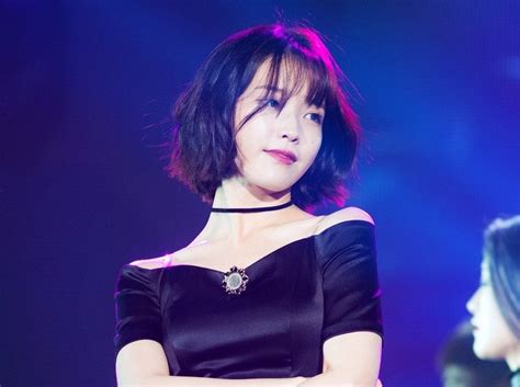 koreaboo on twitter iu has perfected the short hair style read more h4np1lmejv…