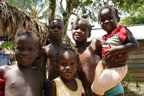 Since 1996 kfc suriname offers the original recipe of colonel sanders to all generations in suriname with 6. Maroon children | Surinam 2007 The Maroons are a number of ...