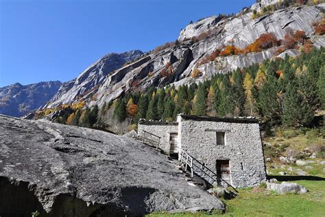 Val Masino And Val Di Mello Trekking Climbing In The Italian Alps