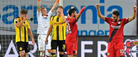 Hakan calhanoglu ekmegi yerden kaldirip öpüyor respekt vor brot bayer leverkusen vs. Hakan Çalhanoğlu sahnede! Leverkusen, Dortmund'u devirdi ...