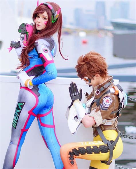 Emily Mcleod And Lilly Rose As Dva And Tracer Overwatch 9gag