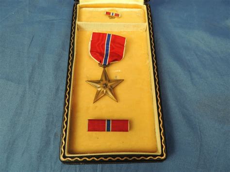 Military Antiques And Museum Uwm 0153 Rp Wwii Bronze Star Cased