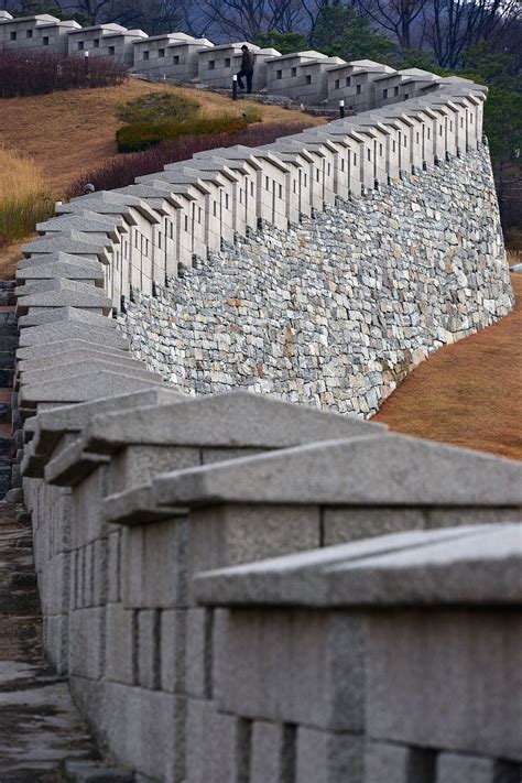 Seoul City Wall At Hoehyun Dong Seoul Korea South Korea Seoul South