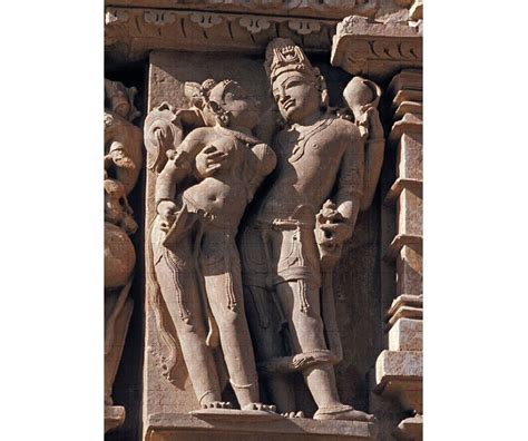 Les Sculptures érotiques De Khajuraho Connaissance Des Arts