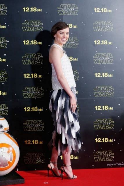 Daisy Ridley Una Protagonista De Star Wars Muy De Moda Daisy Ridley Star Wars De Moda